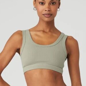 NWT - Alo Yoga Wellness Bra in Limestone Size Small